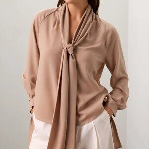 Obando x RTR Beige Wrap Neck Top Size 6‎